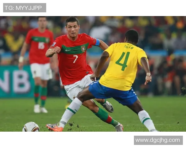 足球明星跨界挑战美式足球精彩瞬间集锦