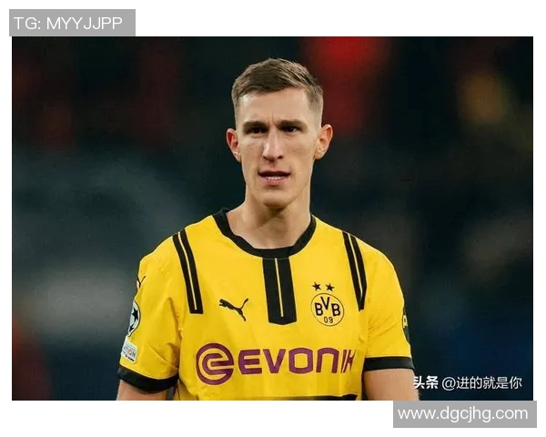 意大利女足球明星展现多才多艺才华挑战音乐舞台引发热议